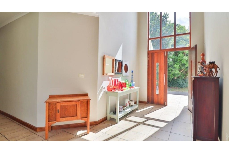 6 Bedroom Property for Sale in Lovemore Park Eastern Cape